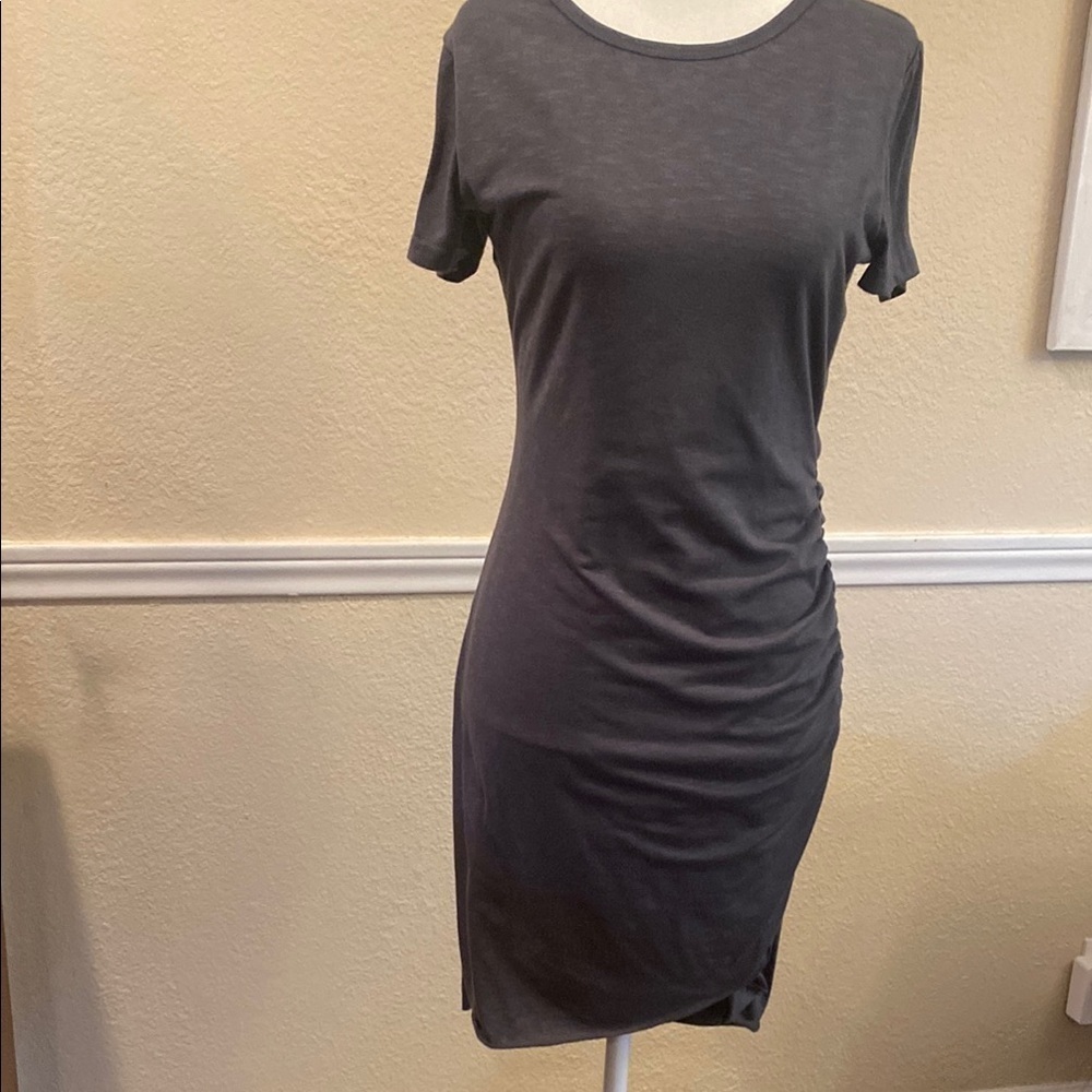 Chic Dark Gray Short Sleeve Mini Dress